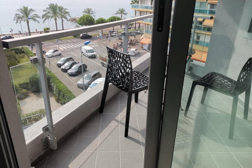 Appartement 6 Personnes Face A La Mer Cagnes-sur-Mer Zewnętrze zdjęcie